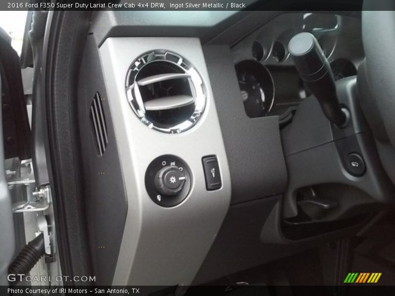 Ingot Silver Metallic / Black 2016 Ford F350 Super Duty Lariat Crew Cab 4x4 DRW