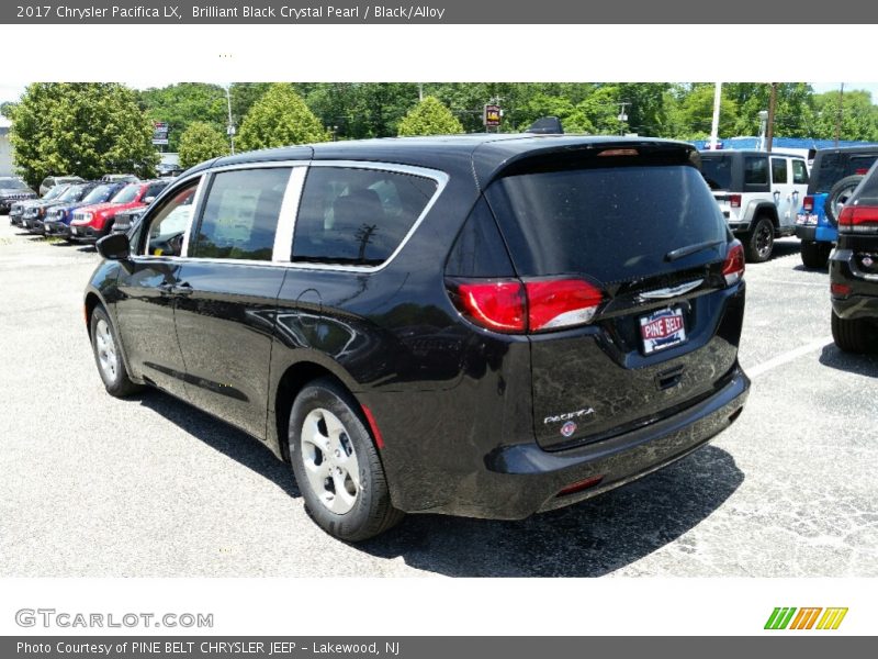 Brilliant Black Crystal Pearl / Black/Alloy 2017 Chrysler Pacifica LX