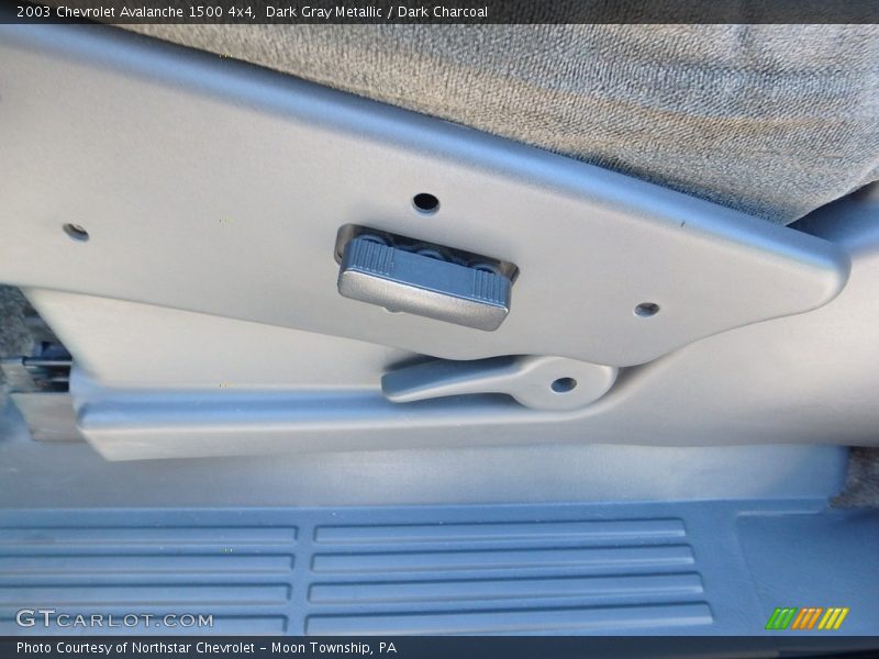Dark Gray Metallic / Dark Charcoal 2003 Chevrolet Avalanche 1500 4x4
