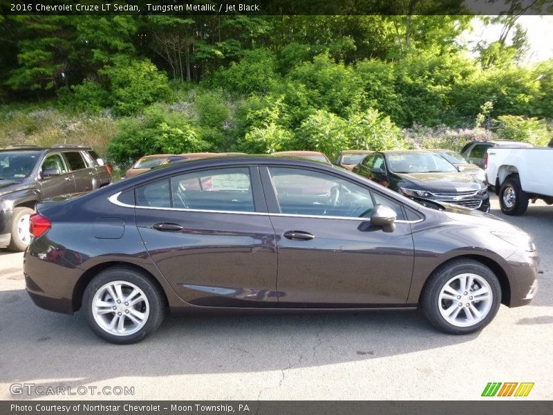 Tungsten Metallic / Jet Black 2016 Chevrolet Cruze LT Sedan