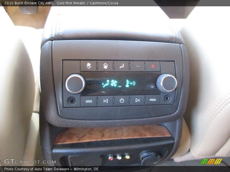 Gold Mist Metallic / Cashmere/Cocoa 2010 Buick Enclave CXL AWD