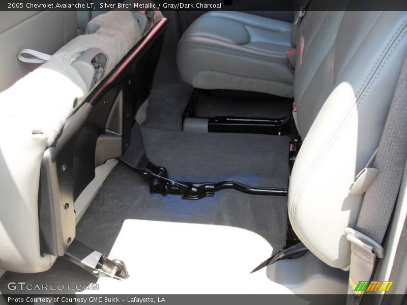 Silver Birch Metallic / Gray/Dark Charcoal 2005 Chevrolet Avalanche LT