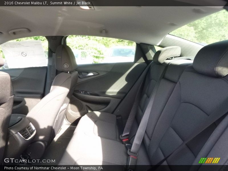 Summit White / Jet Black 2016 Chevrolet Malibu LT