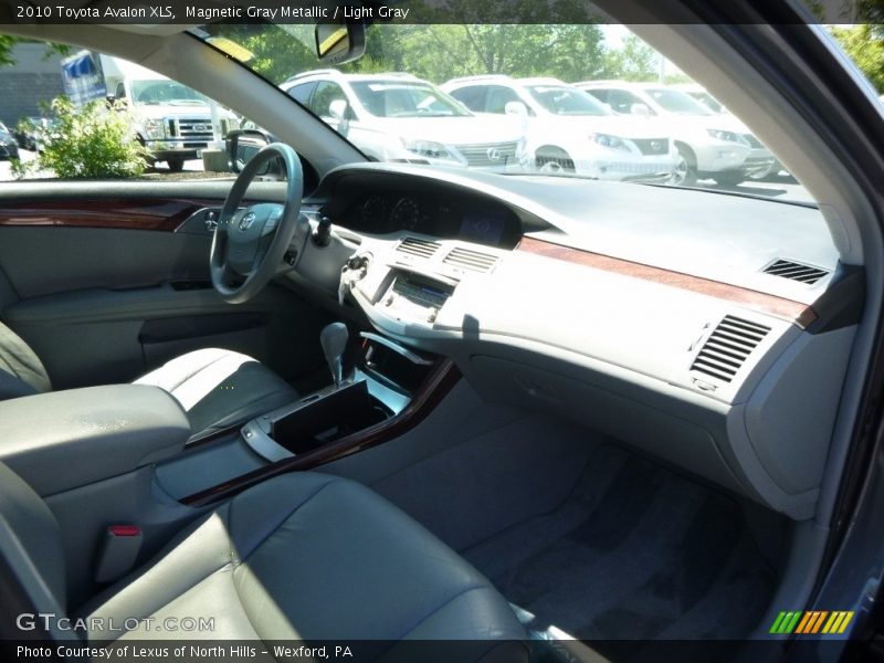 Magnetic Gray Metallic / Light Gray 2010 Toyota Avalon XLS