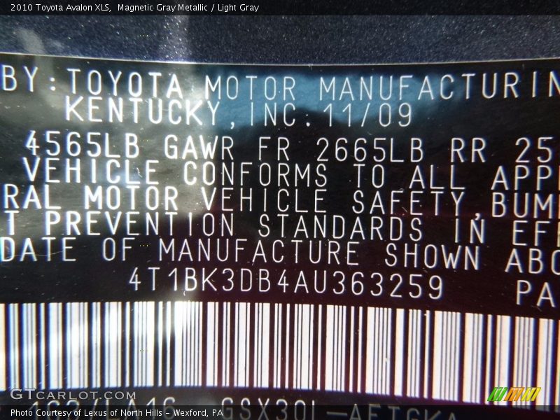 Magnetic Gray Metallic / Light Gray 2010 Toyota Avalon XLS
