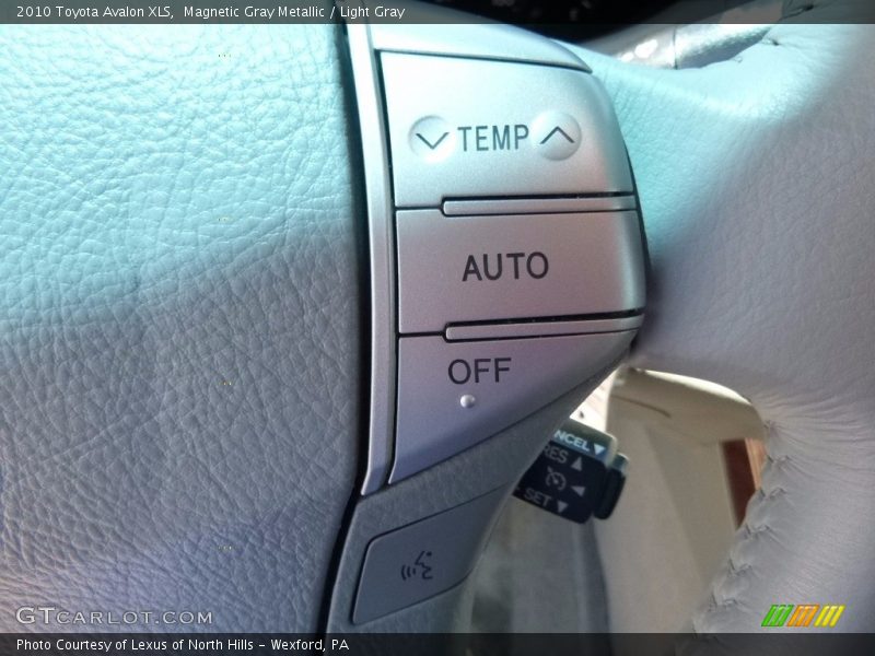 Magnetic Gray Metallic / Light Gray 2010 Toyota Avalon XLS