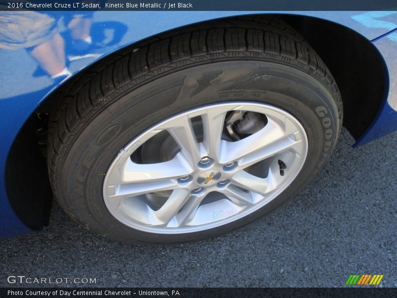 Kinetic Blue Metallic / Jet Black 2016 Chevrolet Cruze LT Sedan