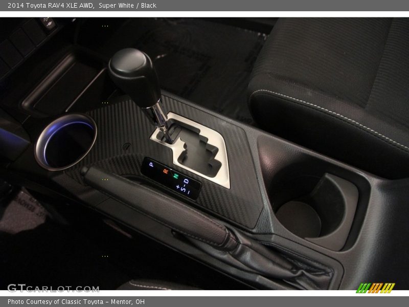 Super White / Black 2014 Toyota RAV4 XLE AWD