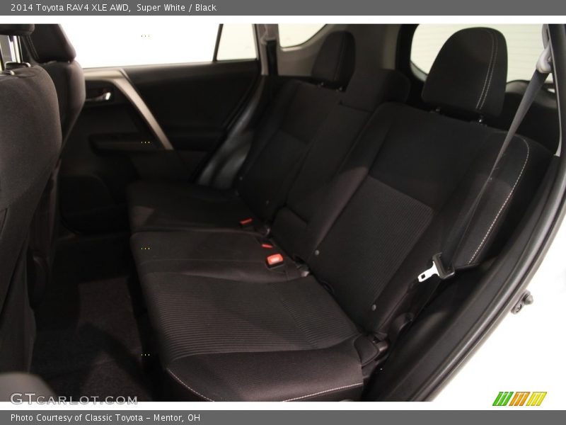 Super White / Black 2014 Toyota RAV4 XLE AWD