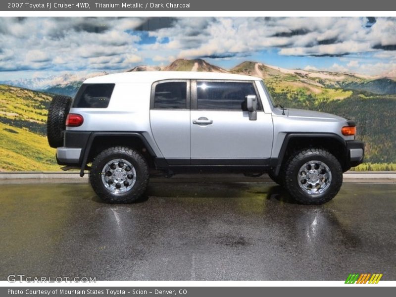 Titanium Metallic / Dark Charcoal 2007 Toyota FJ Cruiser 4WD