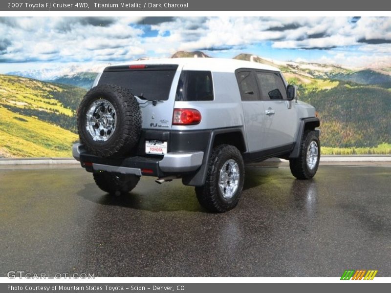Titanium Metallic / Dark Charcoal 2007 Toyota FJ Cruiser 4WD