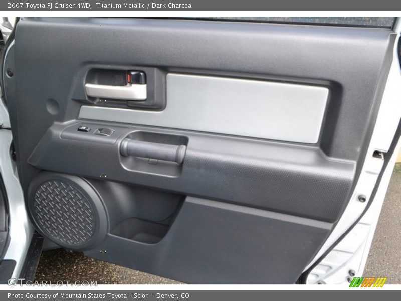 Titanium Metallic / Dark Charcoal 2007 Toyota FJ Cruiser 4WD