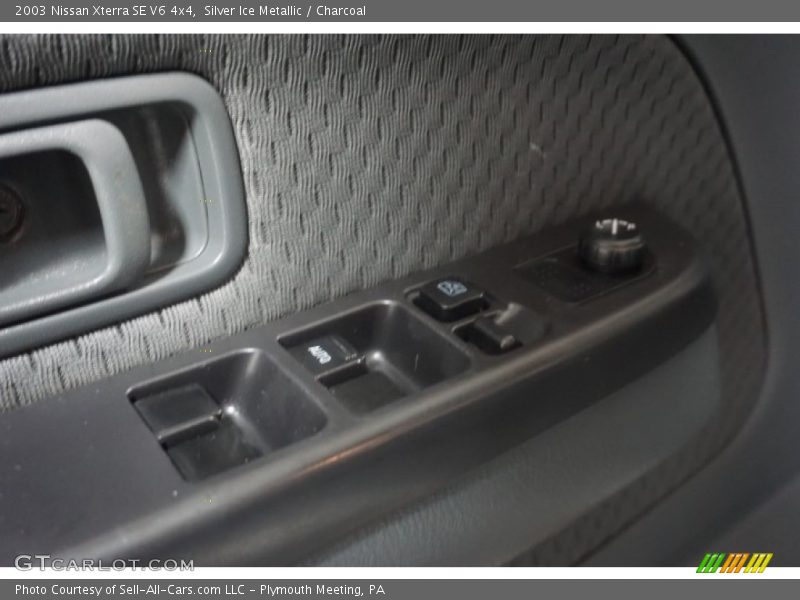 Silver Ice Metallic / Charcoal 2003 Nissan Xterra SE V6 4x4