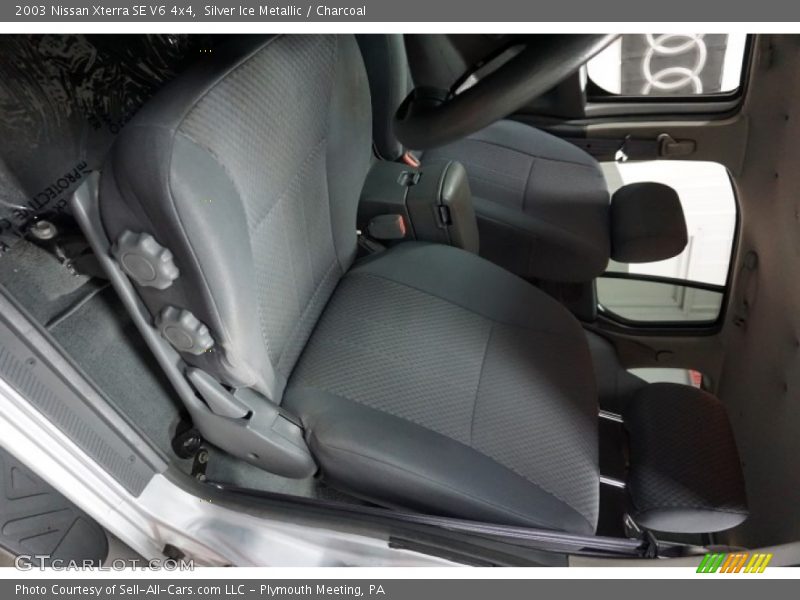 Silver Ice Metallic / Charcoal 2003 Nissan Xterra SE V6 4x4