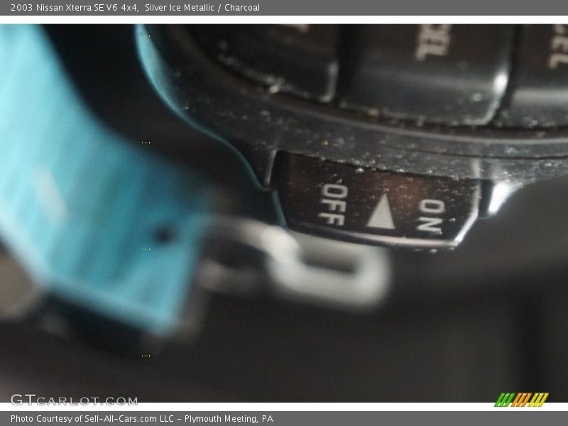 Silver Ice Metallic / Charcoal 2003 Nissan Xterra SE V6 4x4