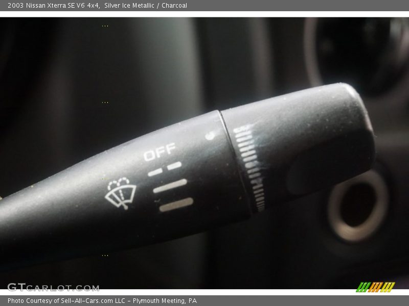 Silver Ice Metallic / Charcoal 2003 Nissan Xterra SE V6 4x4