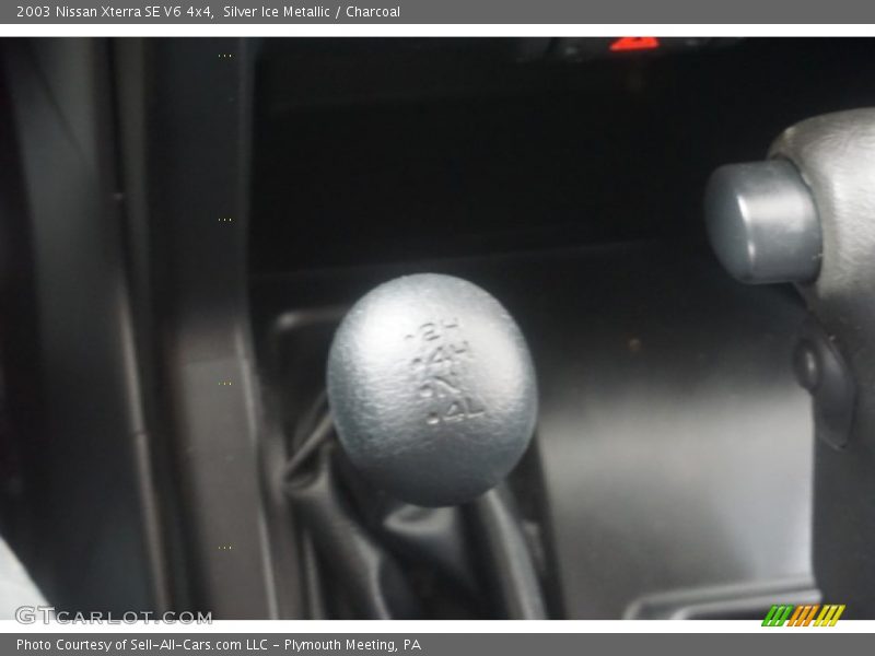 Silver Ice Metallic / Charcoal 2003 Nissan Xterra SE V6 4x4