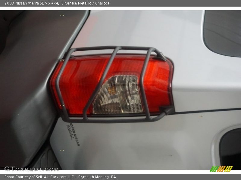 Silver Ice Metallic / Charcoal 2003 Nissan Xterra SE V6 4x4