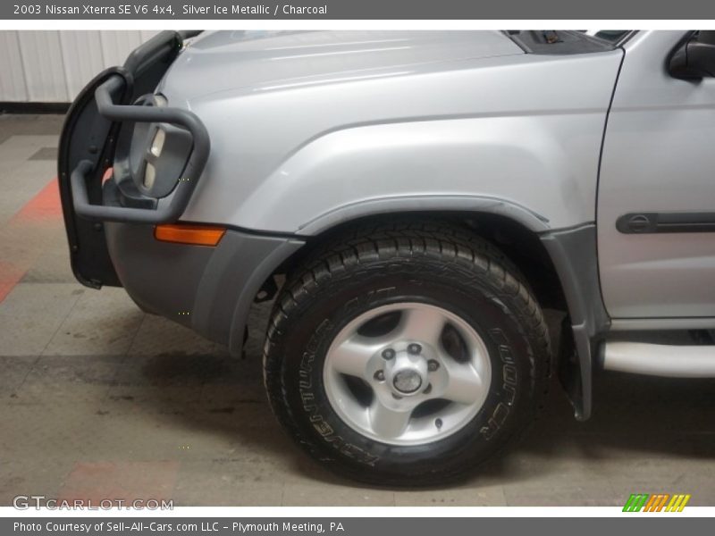 Silver Ice Metallic / Charcoal 2003 Nissan Xterra SE V6 4x4