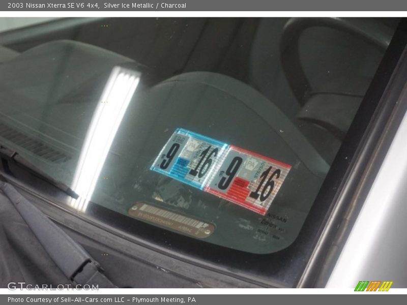 Silver Ice Metallic / Charcoal 2003 Nissan Xterra SE V6 4x4