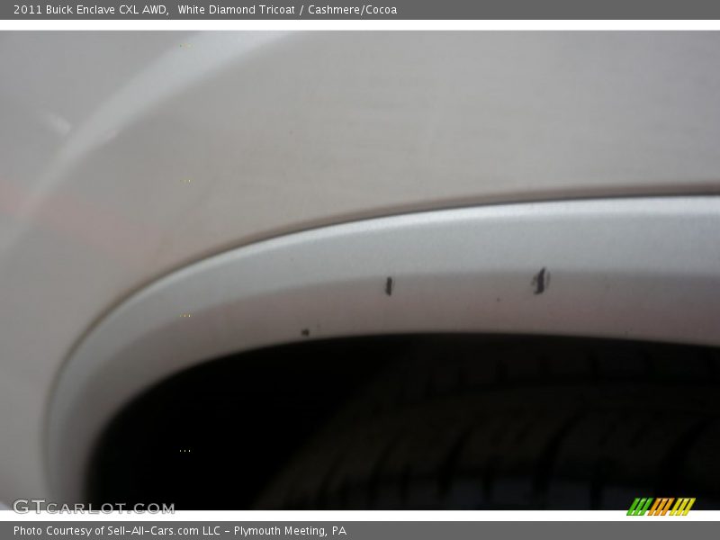 White Diamond Tricoat / Cashmere/Cocoa 2011 Buick Enclave CXL AWD