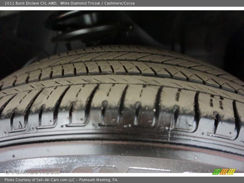 White Diamond Tricoat / Cashmere/Cocoa 2011 Buick Enclave CXL AWD