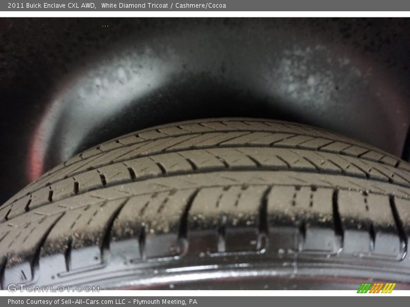 White Diamond Tricoat / Cashmere/Cocoa 2011 Buick Enclave CXL AWD