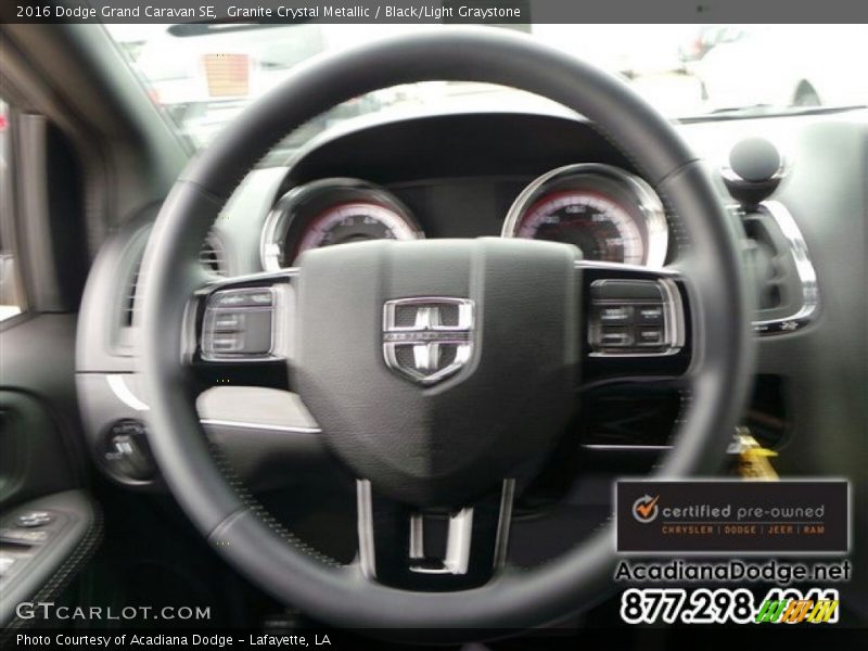 Granite Crystal Metallic / Black/Light Graystone 2016 Dodge Grand Caravan SE