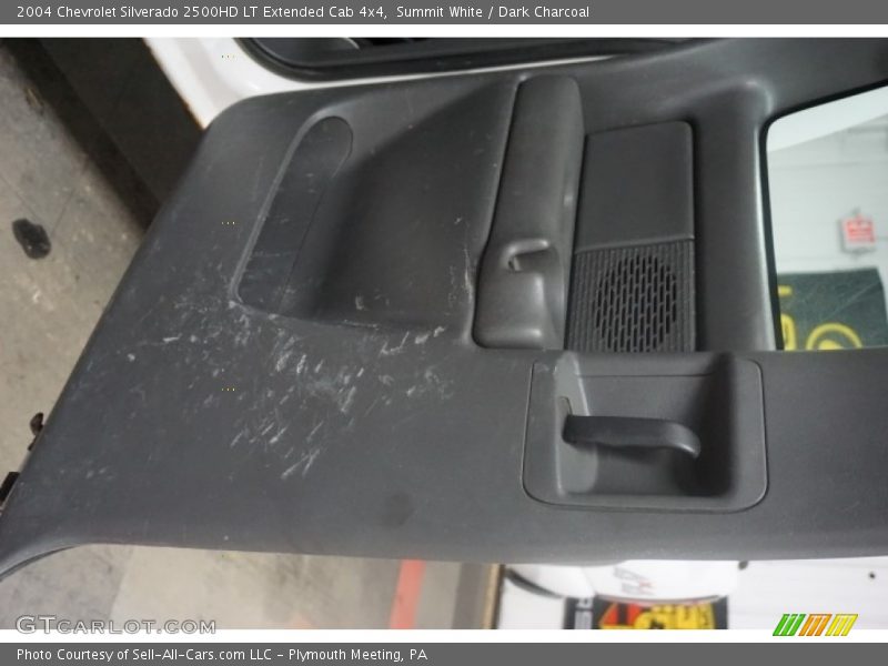 Summit White / Dark Charcoal 2004 Chevrolet Silverado 2500HD LT Extended Cab 4x4