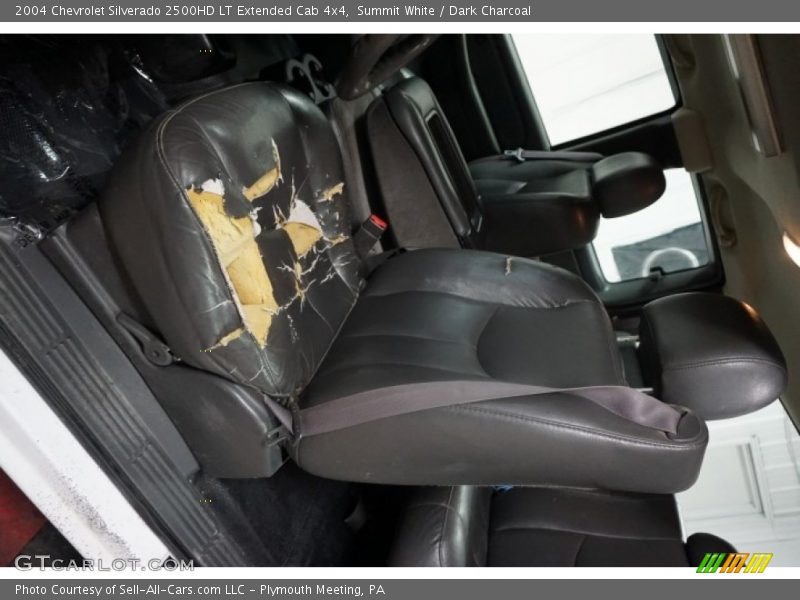 Summit White / Dark Charcoal 2004 Chevrolet Silverado 2500HD LT Extended Cab 4x4