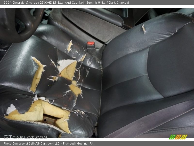 Summit White / Dark Charcoal 2004 Chevrolet Silverado 2500HD LT Extended Cab 4x4