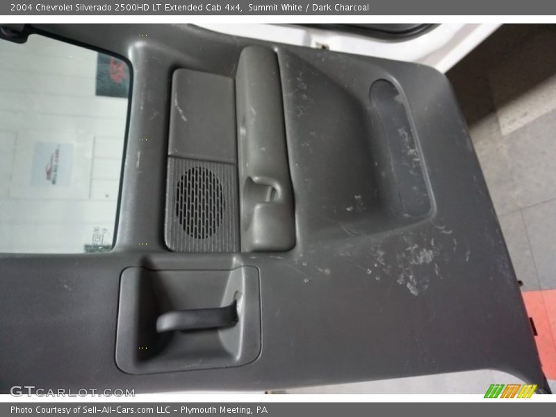 Summit White / Dark Charcoal 2004 Chevrolet Silverado 2500HD LT Extended Cab 4x4