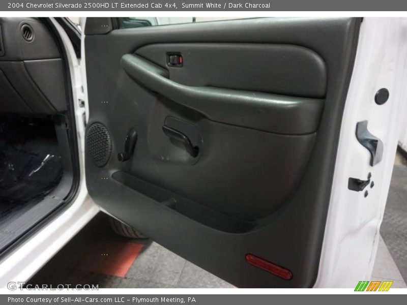Summit White / Dark Charcoal 2004 Chevrolet Silverado 2500HD LT Extended Cab 4x4