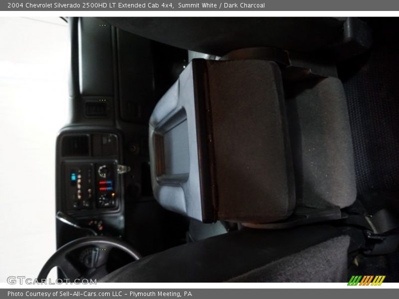 Summit White / Dark Charcoal 2004 Chevrolet Silverado 2500HD LT Extended Cab 4x4