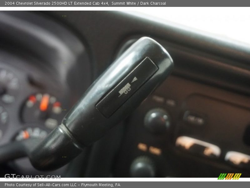 Summit White / Dark Charcoal 2004 Chevrolet Silverado 2500HD LT Extended Cab 4x4