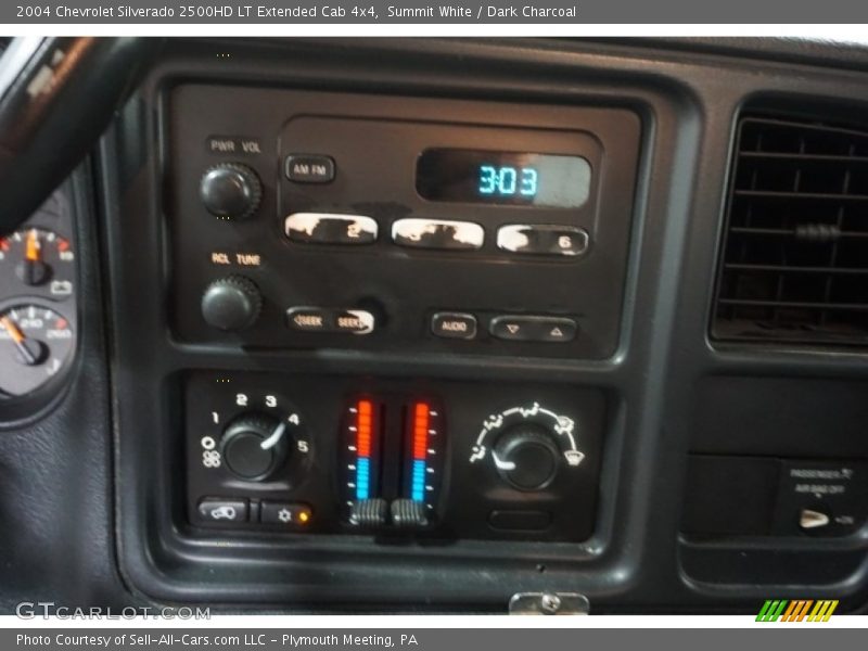 Summit White / Dark Charcoal 2004 Chevrolet Silverado 2500HD LT Extended Cab 4x4