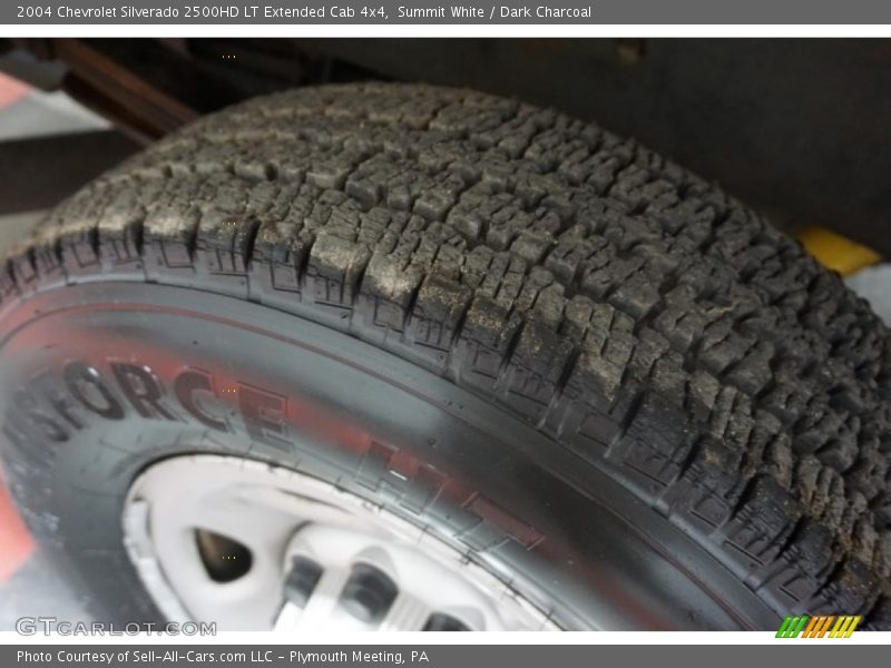 Summit White / Dark Charcoal 2004 Chevrolet Silverado 2500HD LT Extended Cab 4x4