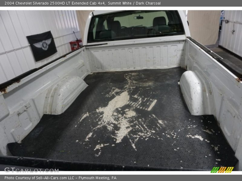 Summit White / Dark Charcoal 2004 Chevrolet Silverado 2500HD LT Extended Cab 4x4