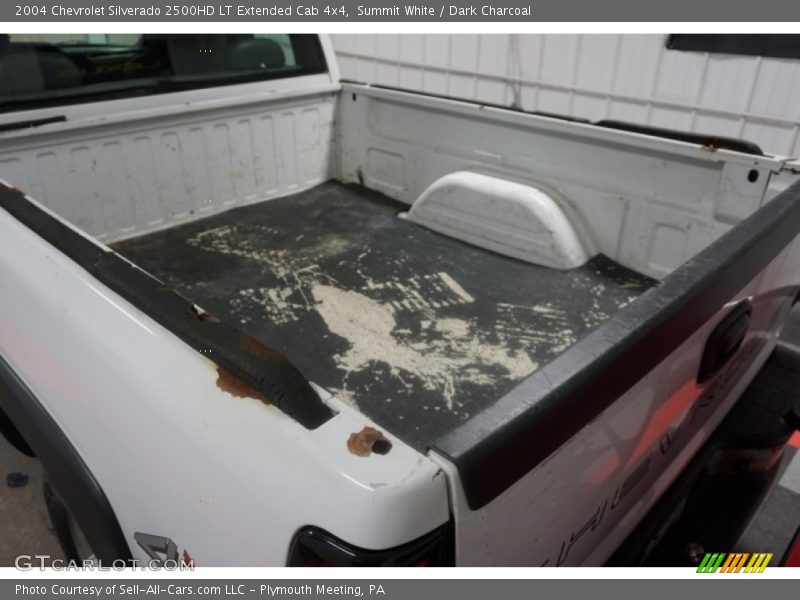 Summit White / Dark Charcoal 2004 Chevrolet Silverado 2500HD LT Extended Cab 4x4