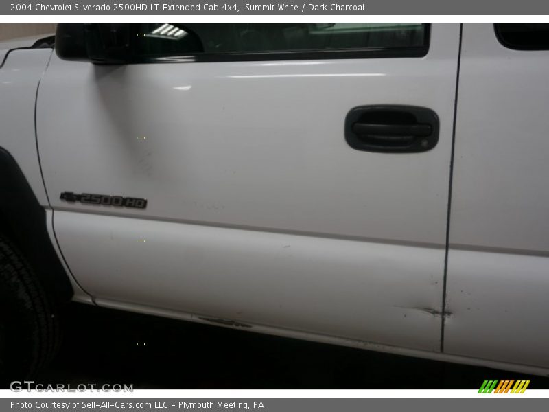 Summit White / Dark Charcoal 2004 Chevrolet Silverado 2500HD LT Extended Cab 4x4
