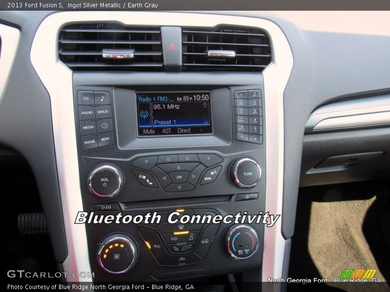 Ingot Silver Metallic / Earth Gray 2013 Ford Fusion S