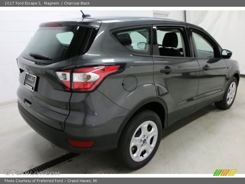 Magnetic / Charcoal Black 2017 Ford Escape S