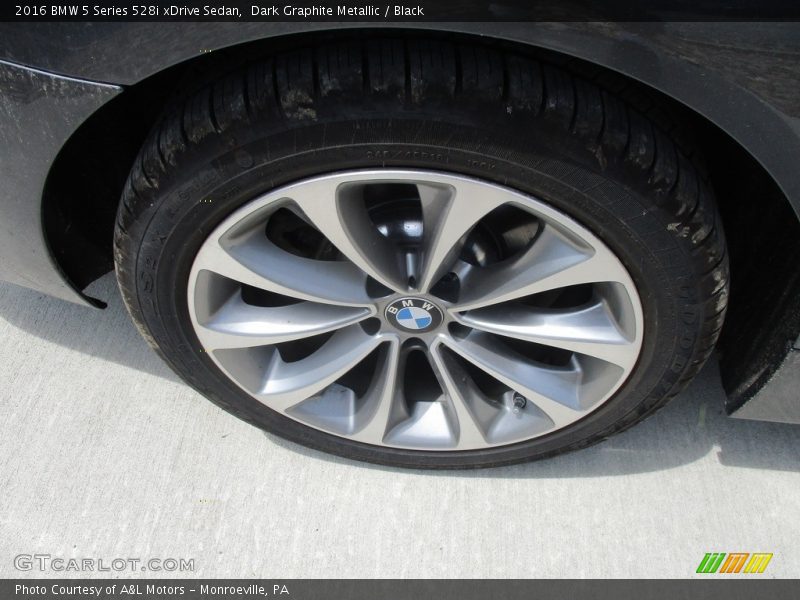 Dark Graphite Metallic / Black 2016 BMW 5 Series 528i xDrive Sedan