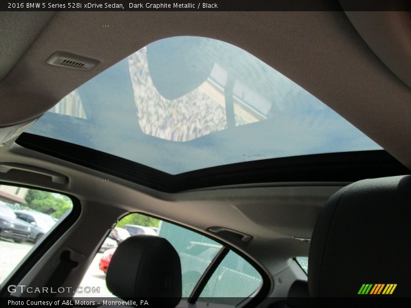 Dark Graphite Metallic / Black 2016 BMW 5 Series 528i xDrive Sedan