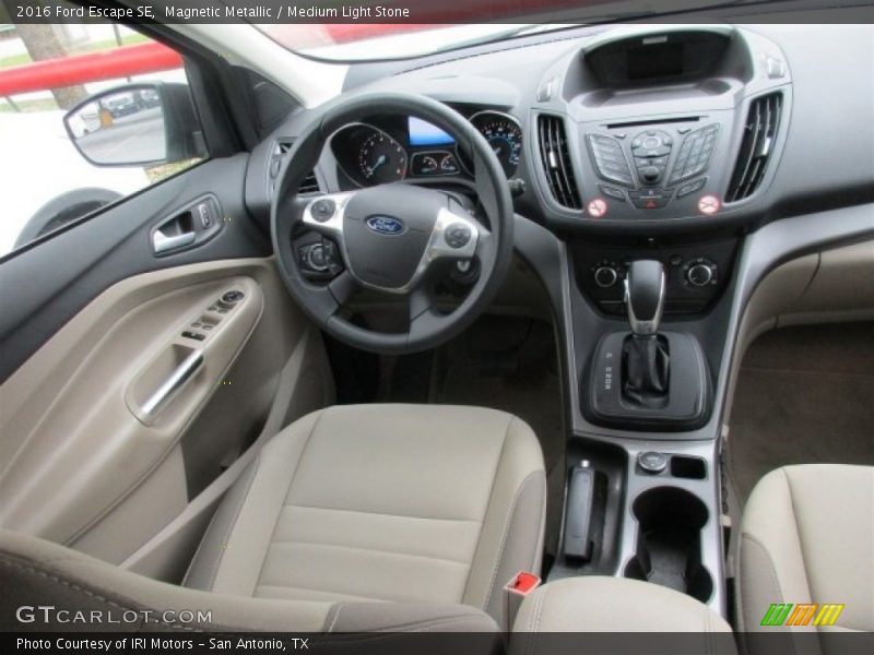 Magnetic Metallic / Medium Light Stone 2016 Ford Escape SE