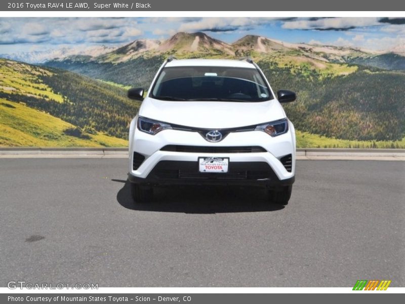Super White / Black 2016 Toyota RAV4 LE AWD