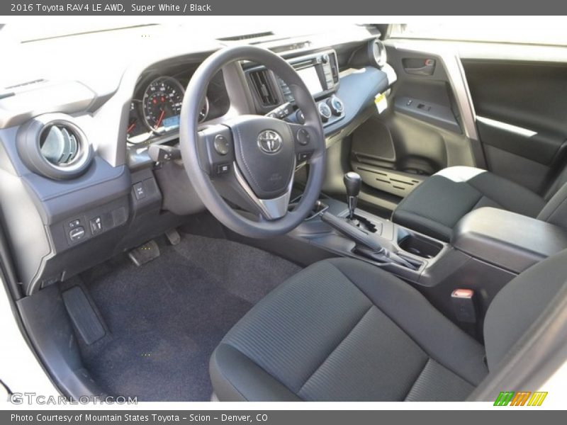 Super White / Black 2016 Toyota RAV4 LE AWD