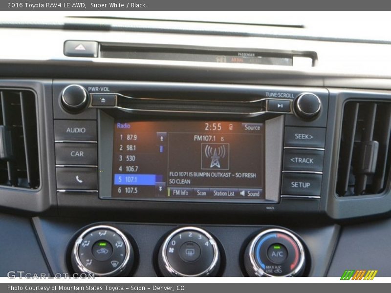 Super White / Black 2016 Toyota RAV4 LE AWD