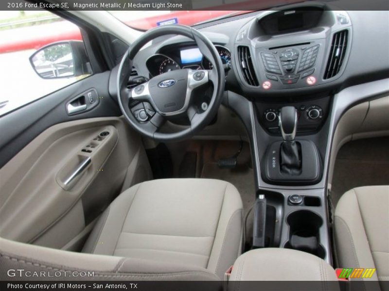 Magnetic Metallic / Medium Light Stone 2016 Ford Escape SE
