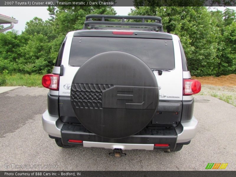 Titanium Metallic / Dark Charcoal 2007 Toyota FJ Cruiser 4WD